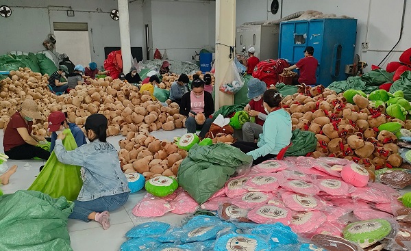 xuong san xuat gau bong